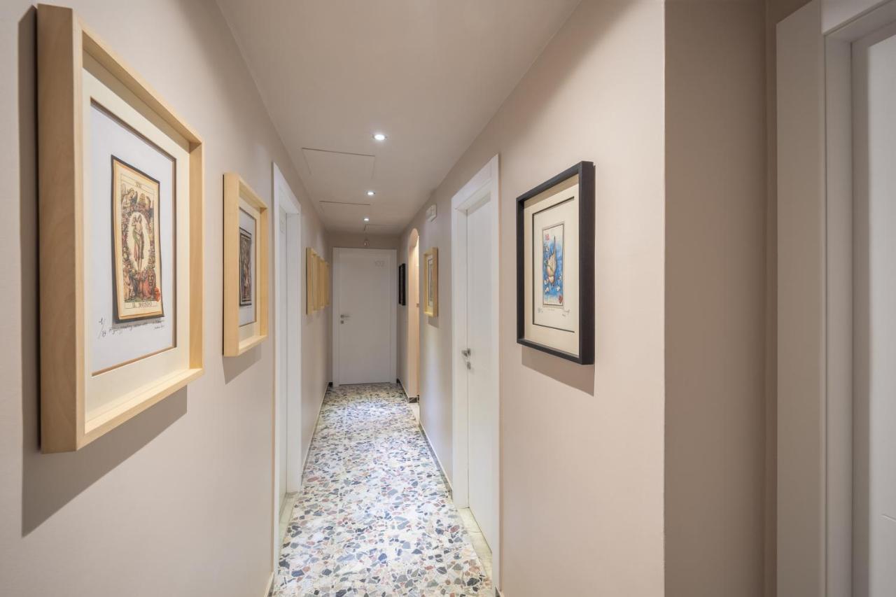 Budget Rooms Carbonazzi 17 Cagliari Eksteriør billede