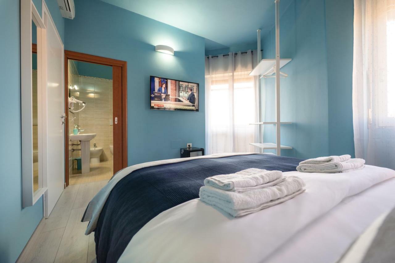 Budget Rooms Carbonazzi 17 Cagliari Eksteriør billede