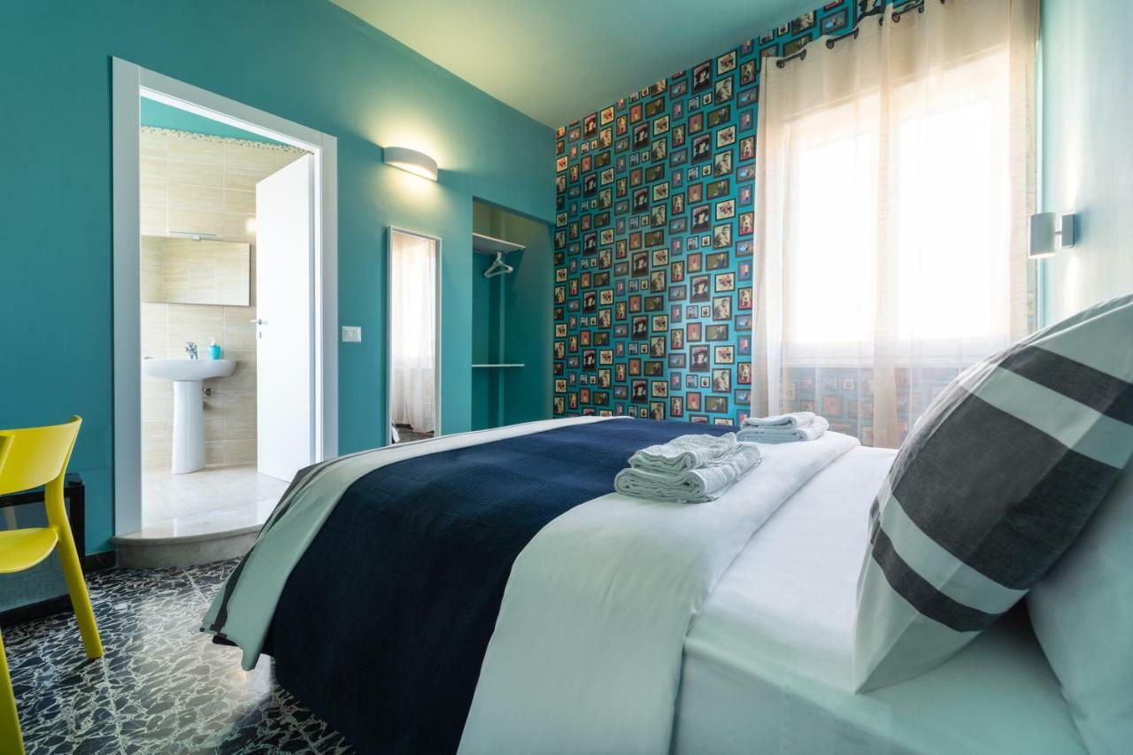 Budget Rooms Carbonazzi 17 Cagliari Eksteriør billede